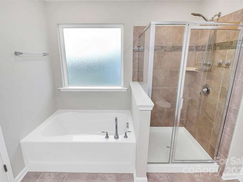 14812 Baytown Court, Huntersville, NC 28078.  MLS# CAR4217619, YatesRealty ID 10313. 