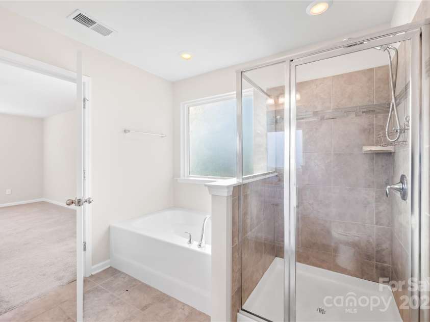 14812 Baytown Court, Huntersville, NC 28078.  MLS# CAR4326296, YatesRealty ID 10313. 