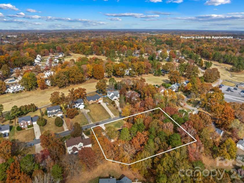 411 Wildwood Drive, Salisbury, NC 28146.  MLS# CAR4345684, YatesRealty ID 10313. 