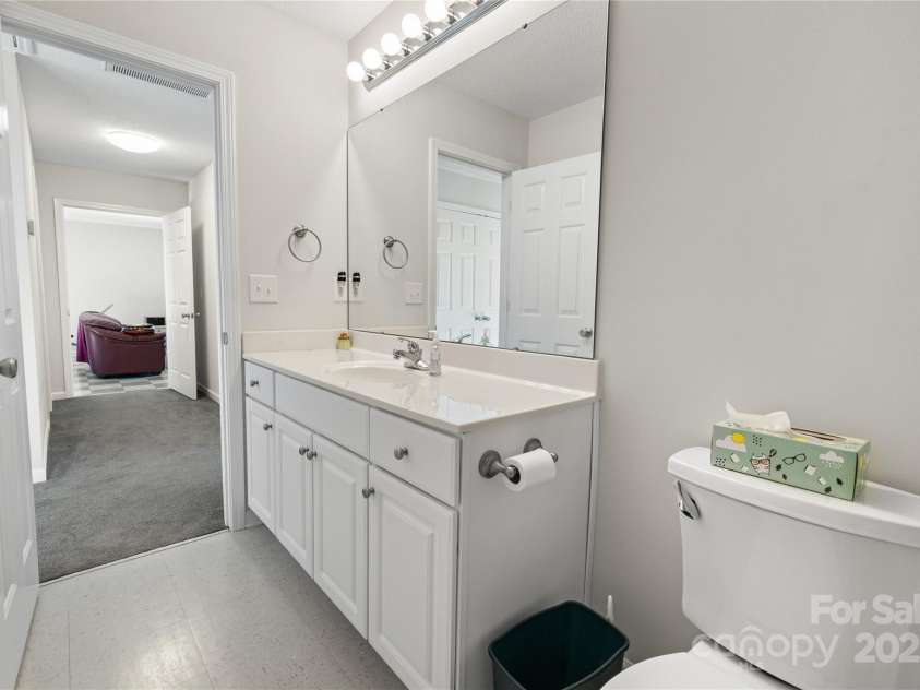 380 Hamrick Road, Gastonia, NC 28056.  MLS# CAR4243631, YatesRealty ID 10316. Full bath up