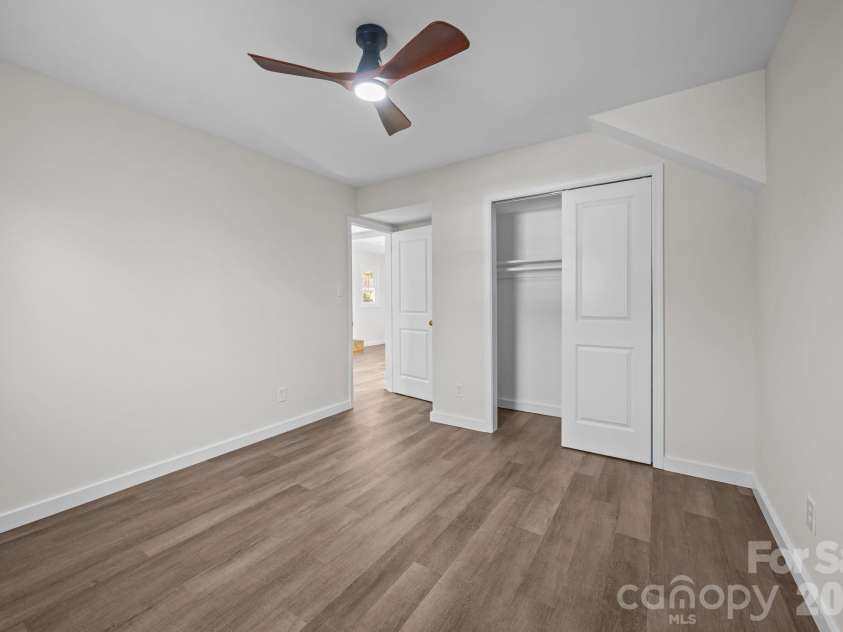 5324 Cheval Place, Charlotte, NC 28205.  MLS# CAR4326917, YatesRealty ID 10317. 