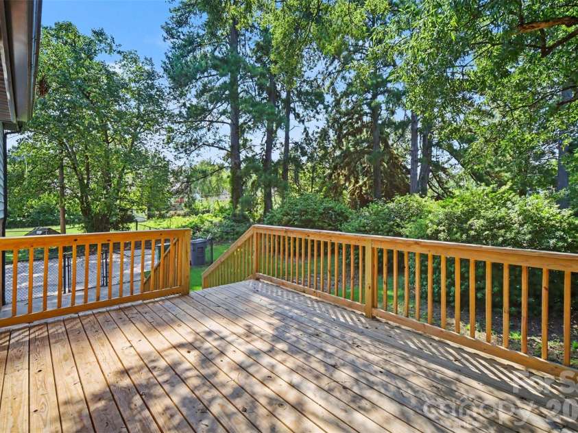 5324 Cheval Place, Charlotte, NC 28205.  MLS# CAR4421359, YatesRealty ID 10317. Back deck