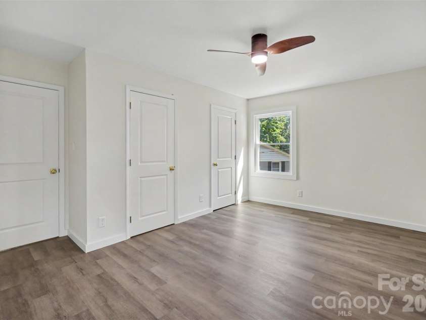 5324 Cheval Place, Charlotte, NC 28205.  MLS# CAR4421359, YatesRealty ID 10317. Primary bedroom on upper level