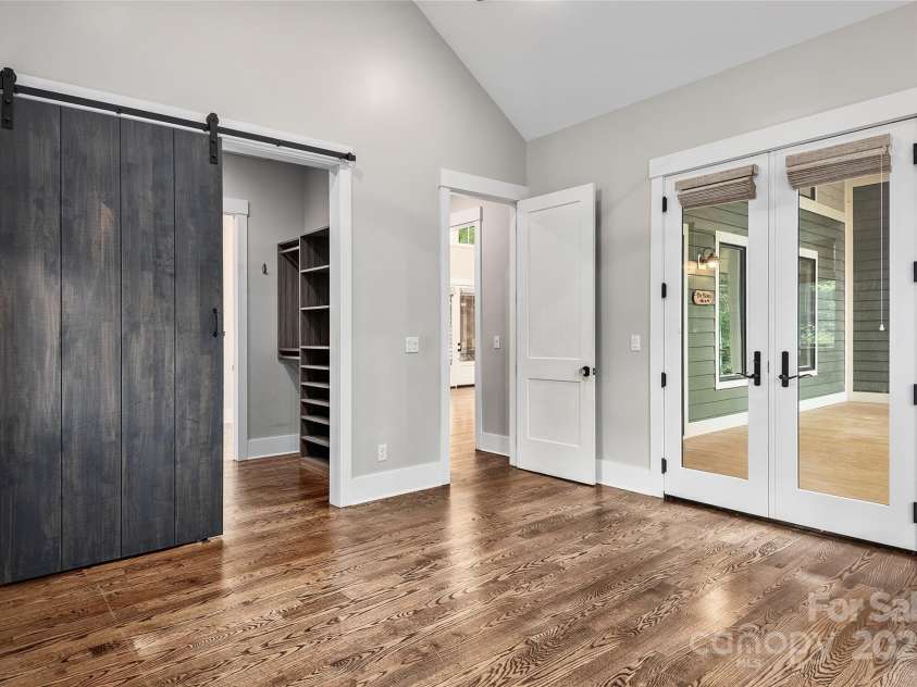 44 Hawberry Court, Asheville, NC 28805.  MLS# CAR4178664, YatesRealty ID 10318. 