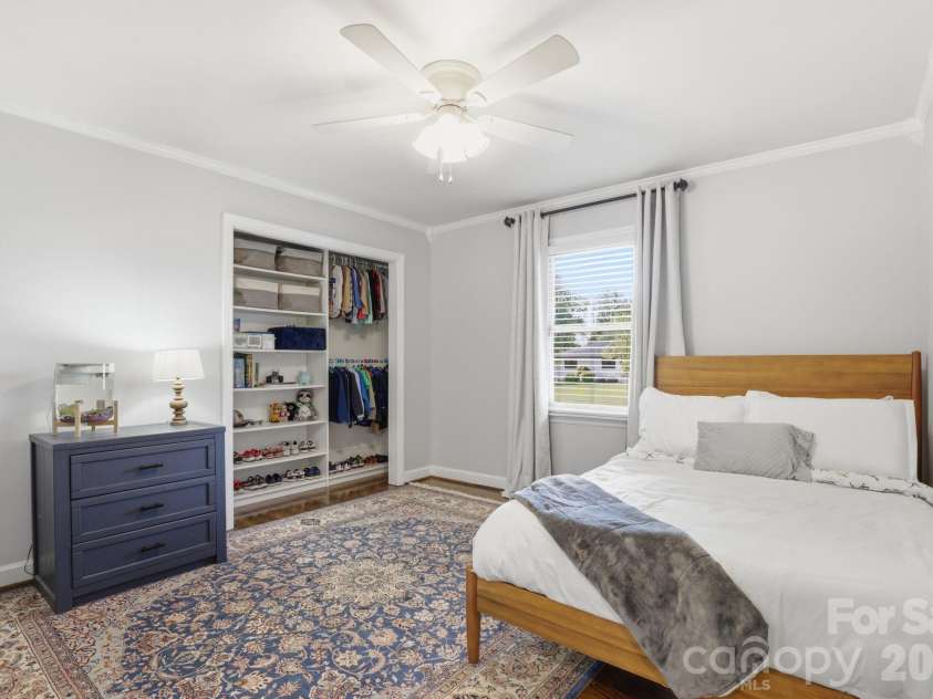 8325 Fallsdale Drive, Charlotte, NC 28214.  MLS# CAR4363701, YatesRealty ID 10318. Front Bedroom