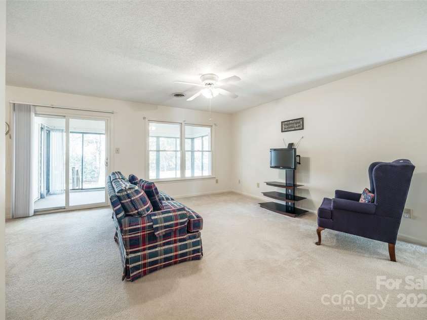 106 Jason Court, Fort Mill, SC 29715.  MLS# CAR4241499, YatesRealty ID 10319. 