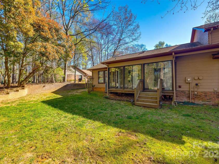 106 Jason Court, Fort Mill, SC 29715.  MLS# CAR4241499, YatesRealty ID 10319. 