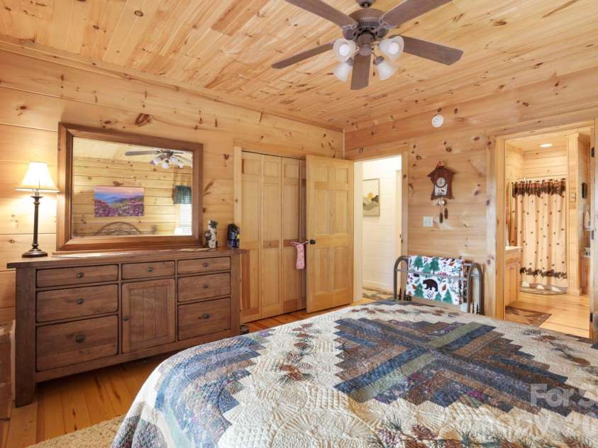 78 Longview Ridge Road, Lake Toxaway, NC 28747.  MLS# CAR4356408, YatesRealty ID 10319. Primary Bedroom on main level