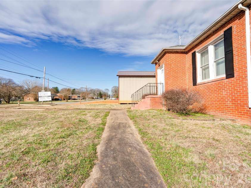 215 Morton Street, Shelby, NC 28152.  MLS# CAR4337684, YatesRealty ID 1032. 