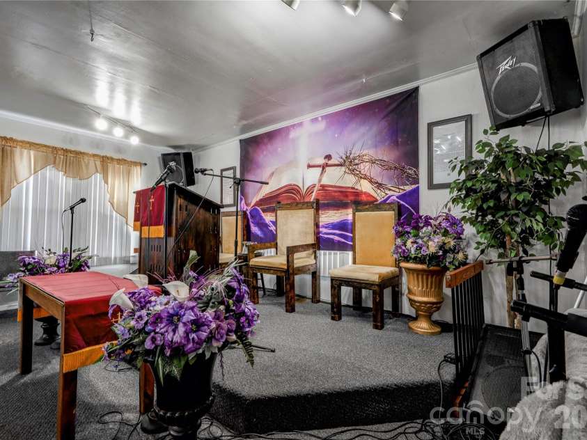 215 Morton Street, Shelby, NC 28152.  MLS# CAR4337684, YatesRealty ID 1032. 