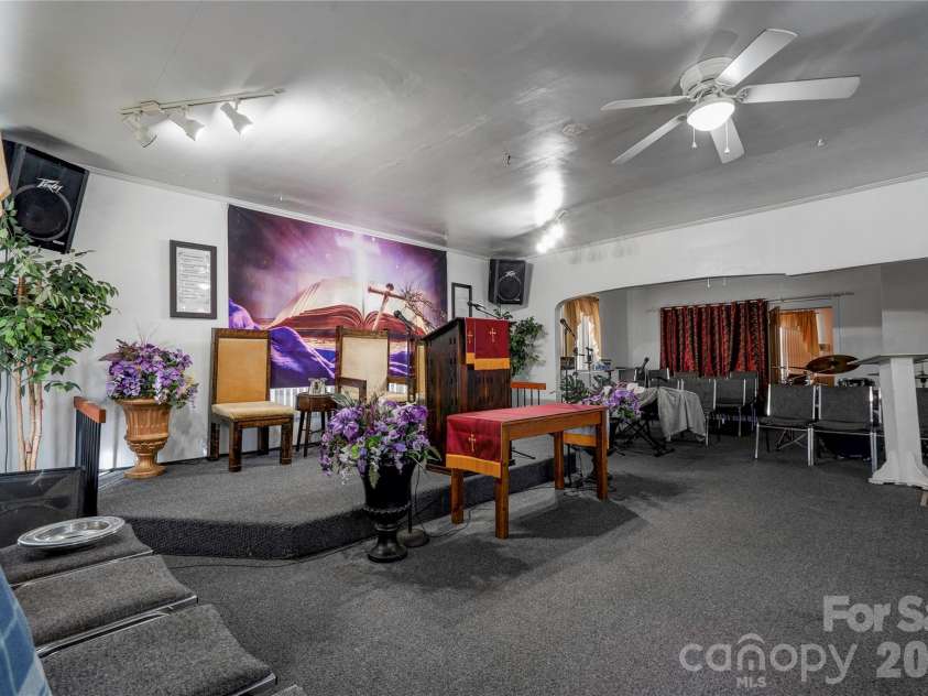 215 Morton Street, Shelby, NC 28152.  MLS# CAR4337684, YatesRealty ID 1032. 