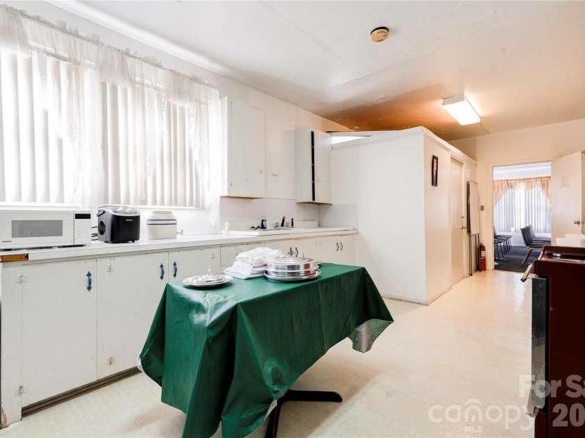 215 Morton Street, Shelby, NC 28152.  MLS# CAR4337684, YatesRealty ID 1032. 