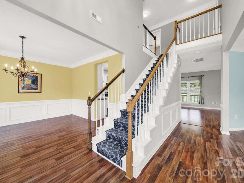 4518 Appley Mead Lane, Charlotte, NC 28269.  MLS# CAR4362525, YatesRealty ID 10320. 