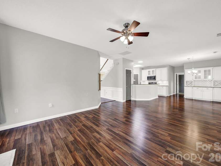 4518 Appley Mead Lane, Charlotte, NC 28269.  MLS# CAR4362525, YatesRealty ID 10320. 