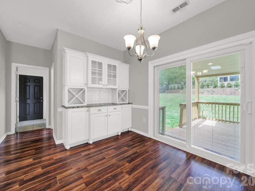 4518 Appley Mead Lane, Charlotte, NC 28269.  MLS# CAR4362525, YatesRealty ID 10320. 