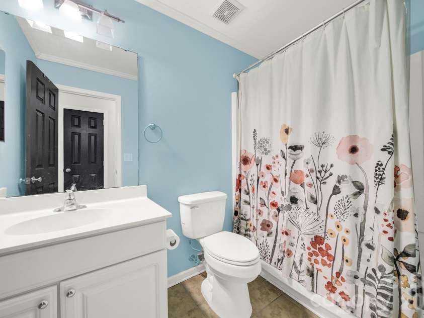 4518 Appley Mead Lane, Charlotte, NC 28269.  MLS# CAR4362525, YatesRealty ID 10320. 