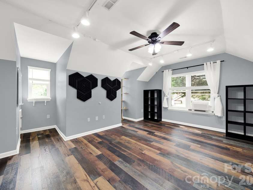 4518 Appley Mead Lane, Charlotte, NC 28269.  MLS# CAR4362525, YatesRealty ID 10320. 