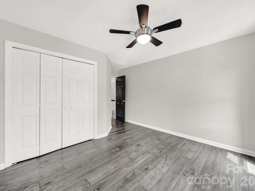 4518 Appley Mead Lane, Charlotte, NC 28269.  MLS# CAR4362525, YatesRealty ID 10320. 