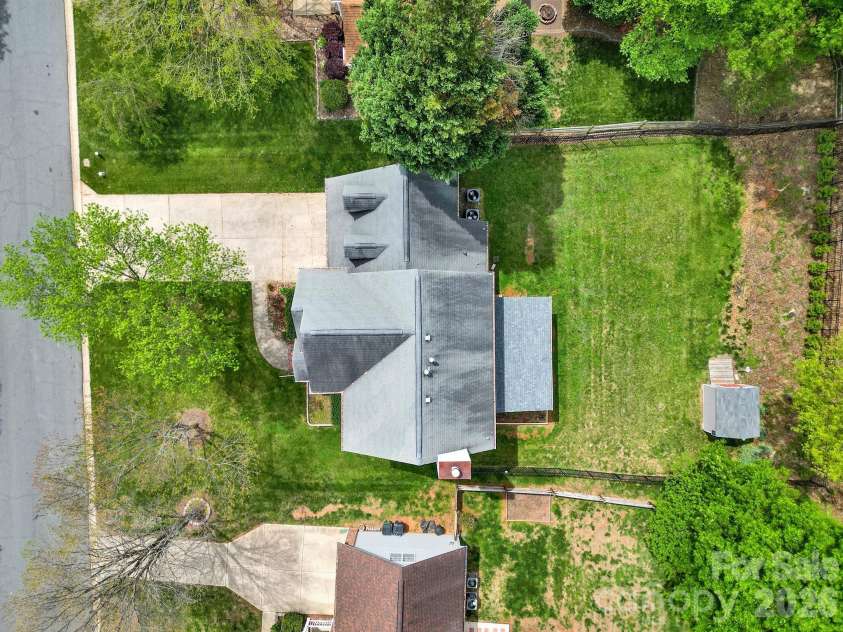 4518 Appley Mead Lane, Charlotte, NC 28269.  MLS# CAR4362525, YatesRealty ID 10320. 