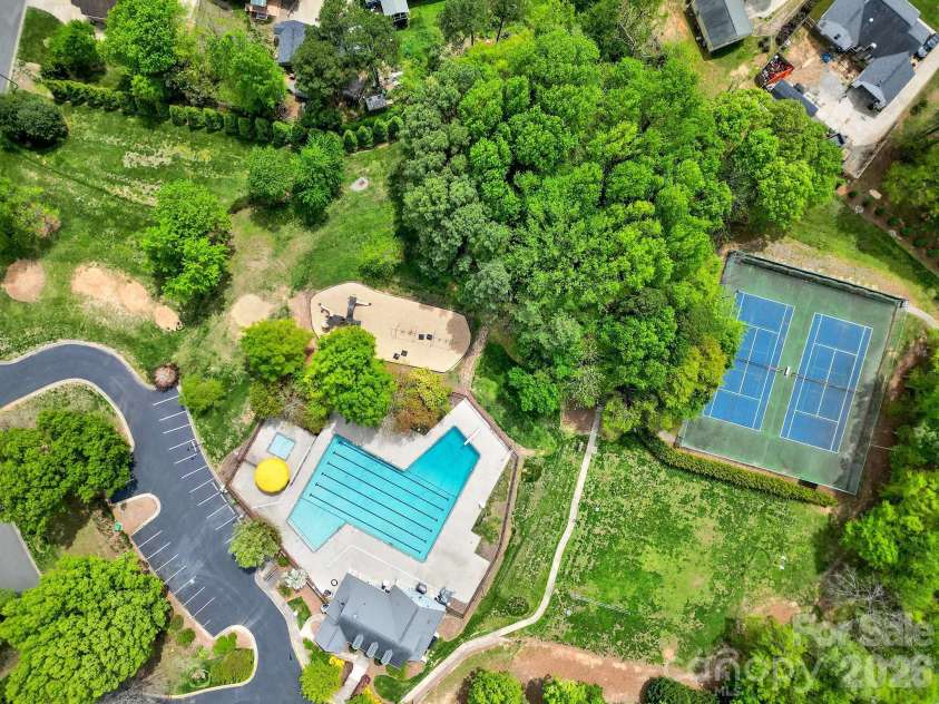 4518 Appley Mead Lane, Charlotte, NC 28269.  MLS# CAR4362525, YatesRealty ID 10320. 
