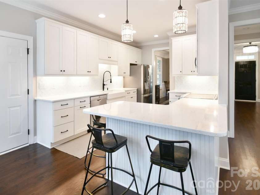 522 Oak Drive, Huntersville, NC 28078.  MLS# CAR4364306, YatesRealty ID 10321. 