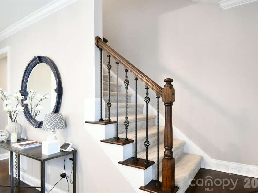 522 Oak Drive, Huntersville, NC 28078.  MLS# CAR4364306, YatesRealty ID 10321. 