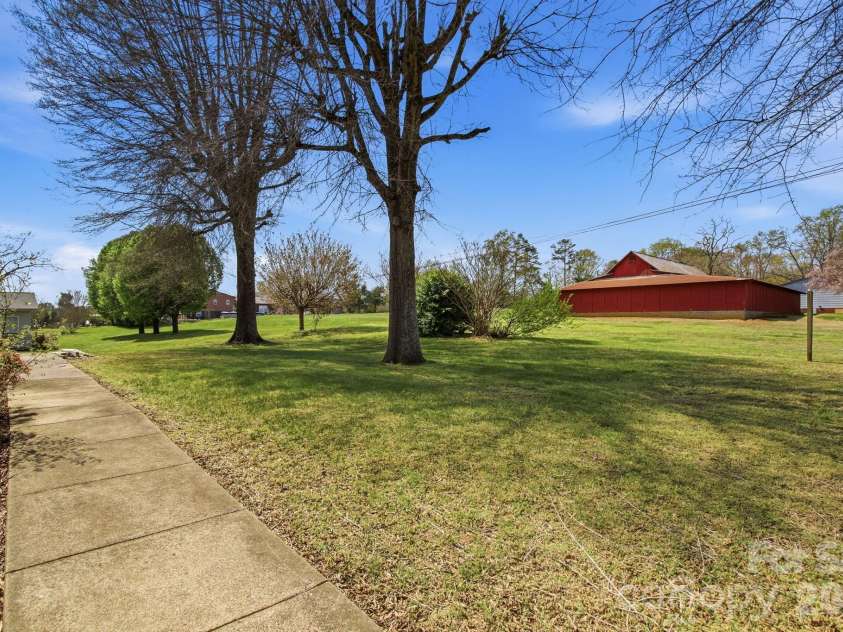 3266 Coble Dairy Road, Hudson, NC 28638.  MLS# CAR4364485, YatesRealty ID 10322. 