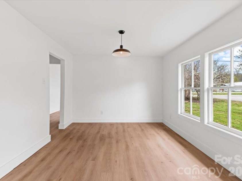 1623 Barnardsville Highway, Barnardsville, NC 28709.  MLS# CAR4365335, YatesRealty ID 10323. 