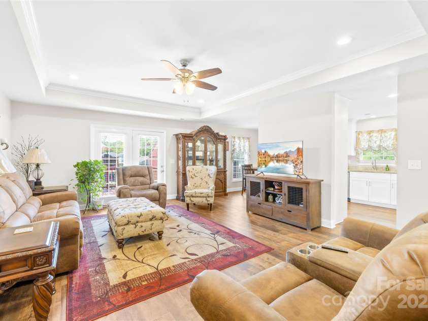 201 Churchill Drive, Kings Mountain, NC 28086.  MLS# CAR4249201, YatesRealty ID 10323. 