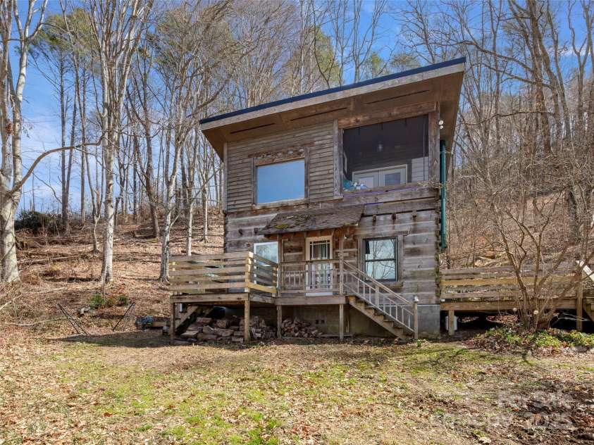 38 Jenkins Farm Lane, Weaverville, NC 28787.  MLS# CAR4237108, YatesRealty ID 10324. 