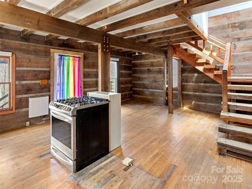 38 Jenkins Farm Lane, Weaverville, NC 28787.  MLS# CAR4237108, YatesRealty ID 10324. 