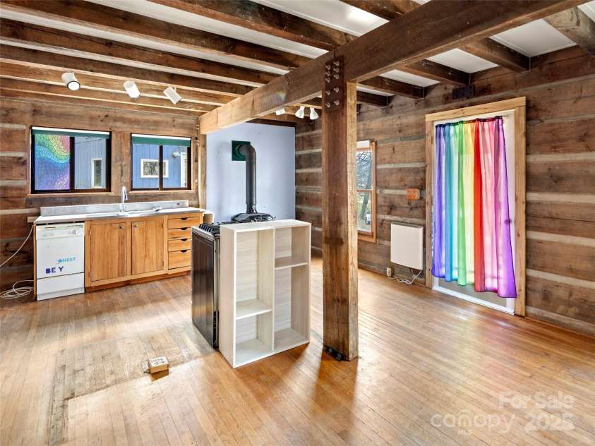 38 Jenkins Farm Lane, Weaverville, NC 28787.  MLS# CAR4237108, YatesRealty ID 10324. 