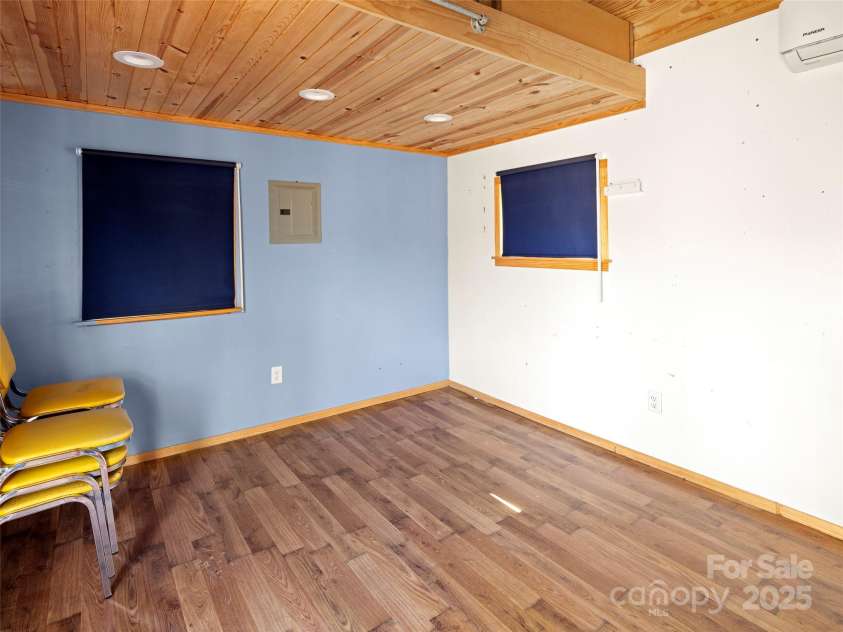 38 Jenkins Farm Lane, Weaverville, NC 28787.  MLS# CAR4237108, YatesRealty ID 10324. 