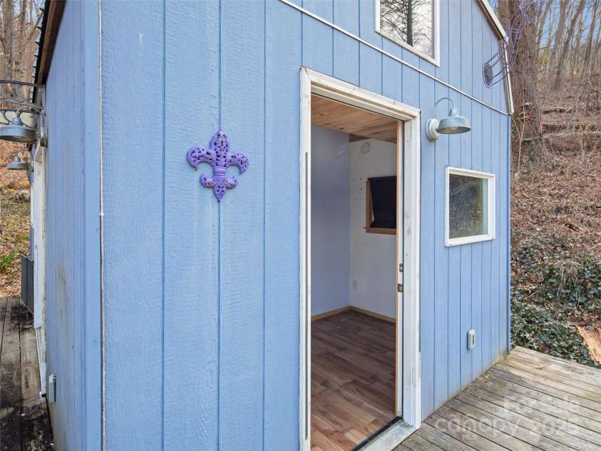 38 Jenkins Farm Lane, Weaverville, NC 28787.  MLS# CAR4237108, YatesRealty ID 10324. 