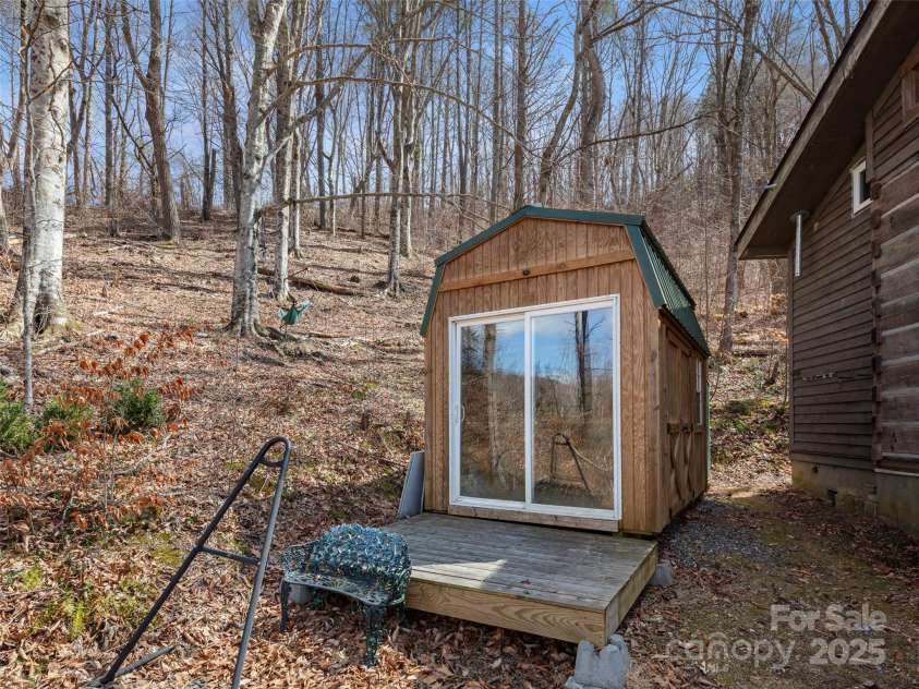 38 Jenkins Farm Lane, Weaverville, NC 28787.  MLS# CAR4237108, YatesRealty ID 10324. 