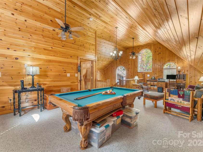 6151 Hemlock Lane, Newland, NC 28657.  MLS# CAR4316392, YatesRealty ID 10324. 