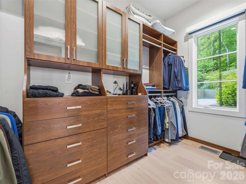 1121 Timberbluff Way, Arden, NC 28704.  MLS# CAR4389216, YatesRealty ID 10325. Generous custom walk-in wardrobe