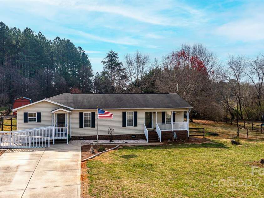 2561 Ellys Street, Lincolnton, NC 28092.  MLS# CAR4235022, YatesRealty ID 10325. 