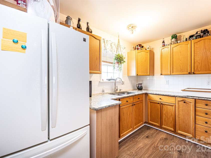 2561 Ellys Street, Lincolnton, NC 28092.  MLS# CAR4235022, YatesRealty ID 10325. 