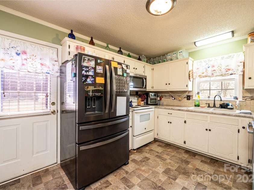 2561 Ellys Street, Lincolnton, NC 28092.  MLS# CAR4235022, YatesRealty ID 10325. 