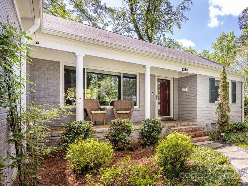 1310 Woodland Drive, Charlotte, NC 28205.  MLS# CAR4244201, YatesRealty ID 10326. 