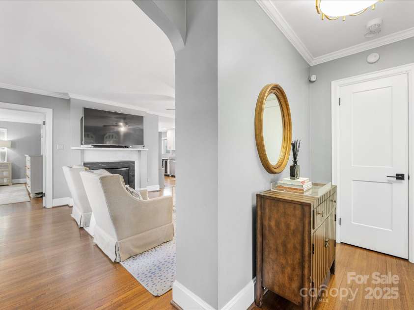 1310 Woodland Drive, Charlotte, NC 28205.  MLS# CAR4244201, YatesRealty ID 10326. 