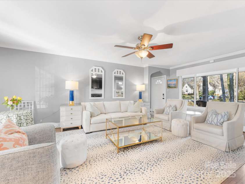 1310 Woodland Drive, Charlotte, NC 28205.  MLS# CAR4244201, YatesRealty ID 10326. 