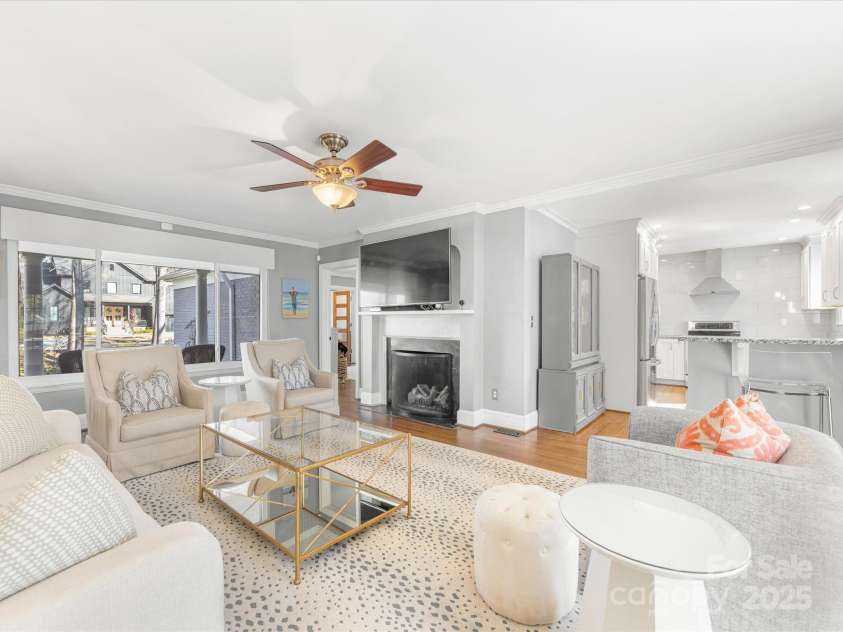 1310 Woodland Drive, Charlotte, NC 28205.  MLS# CAR4244201, YatesRealty ID 10326. 