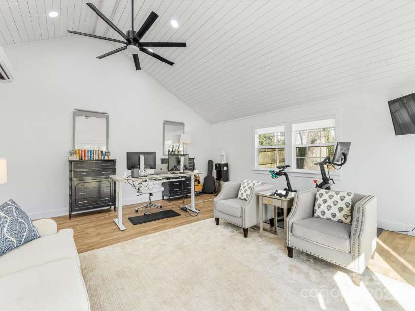 1310 Woodland Drive, Charlotte, NC 28205.  MLS# CAR4244201, YatesRealty ID 10326. 