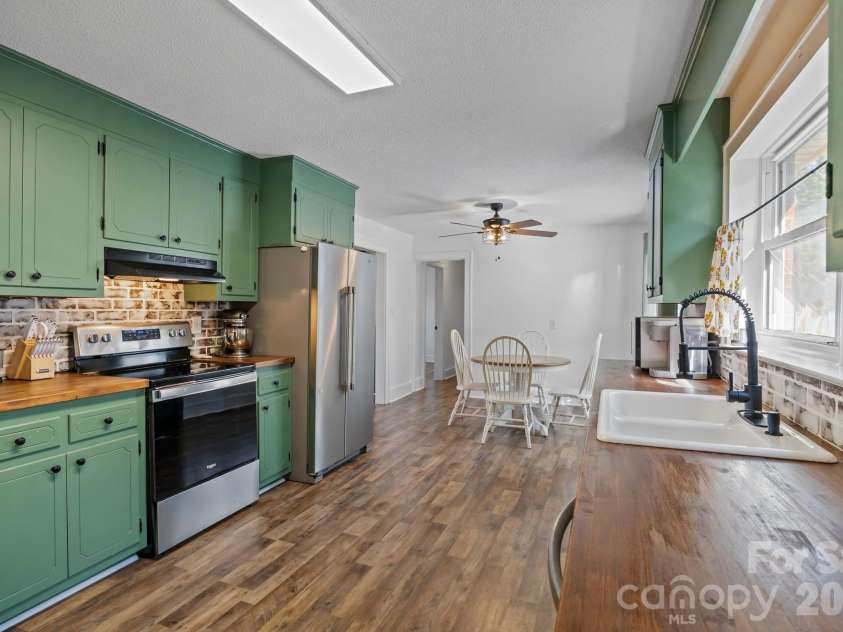 4725 Union Baptist Road, Lenoir, NC 28645.  MLS# CAR4359593, YatesRealty ID 10326. 