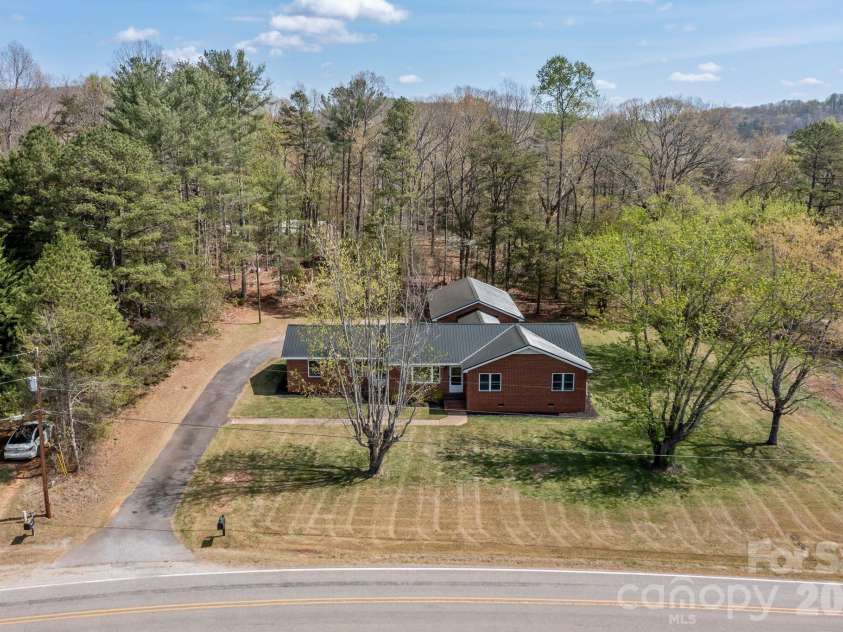 4725 Union Baptist Road, Lenoir, NC 28645.  MLS# CAR4359593, YatesRealty ID 10326. 