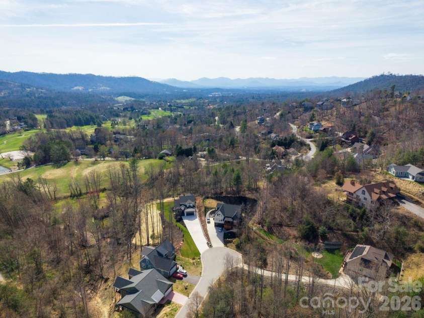 48 Carden Road, Weaverville, NC 28787.  MLS# CAR4363277, YatesRealty ID 10329. 