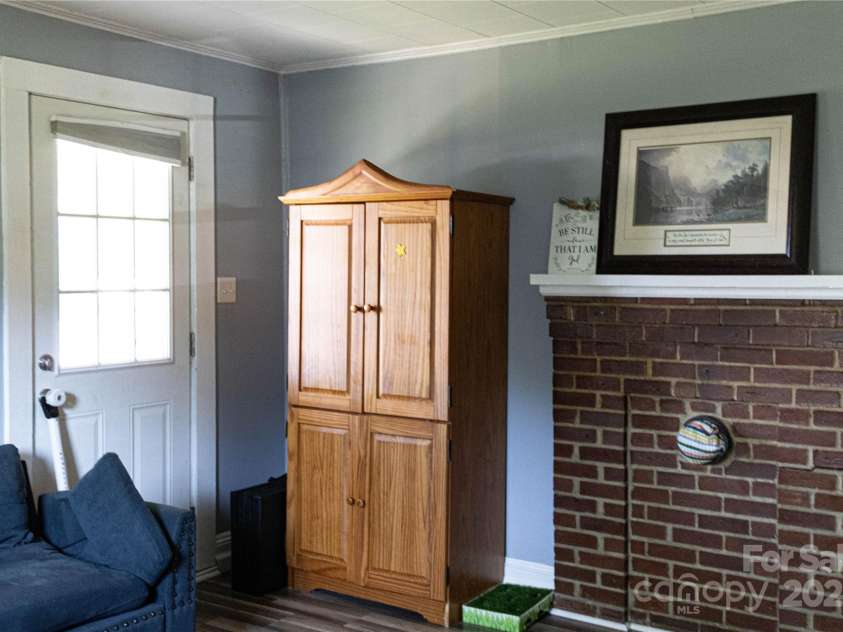 769 Iredell Avenue, Mooresville, NC 28115.  MLS# CAR4253433, YatesRealty ID 10329. Living Room - Unit 2