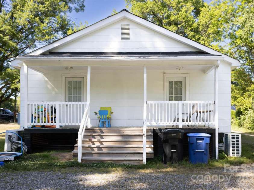 769 Iredell Avenue, Mooresville, NC 28115.  MLS# CAR4253433, YatesRealty ID 10329. Rear